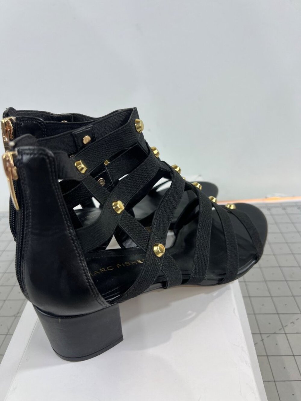 Marc Fisher Julee Women’s Sz. 7.5 Black Strappy Sandals Gold Accents - Picture 3 of 8